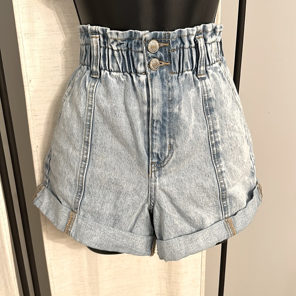 Forever 21 Denim High-Waisted Women Paper bag Light Blue Washed Shorts S